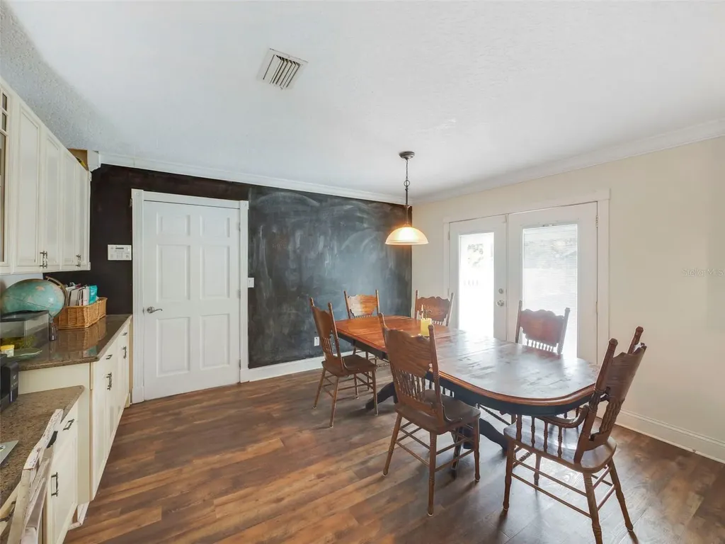 408 Monticello Drive Altamonte Springs FL 32701