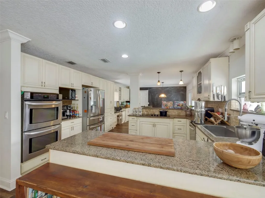 408 Monticello Drive Altamonte Springs FL 32701