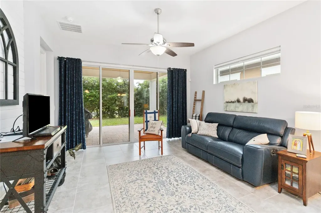 2487 Yellow Brick Road St Cloud FL 34772