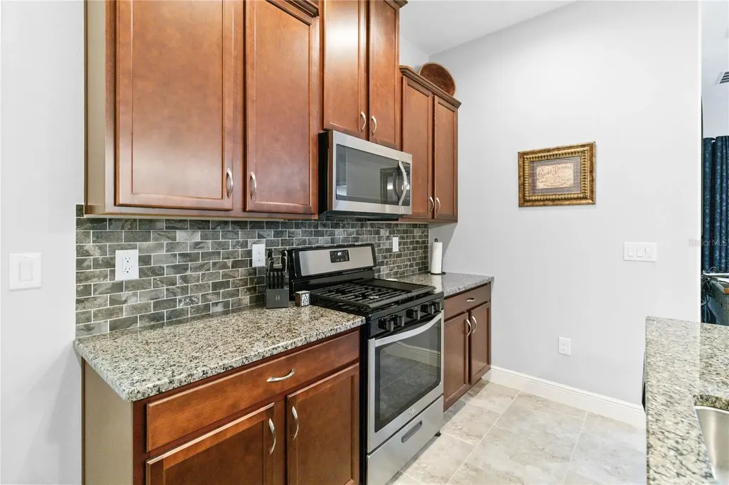 2487 Yellow Brick Road St Cloud FL 34772