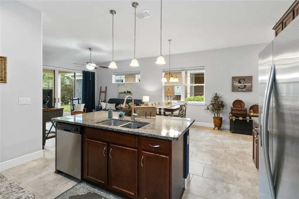 2487 Yellow Brick Road St Cloud FL 34772