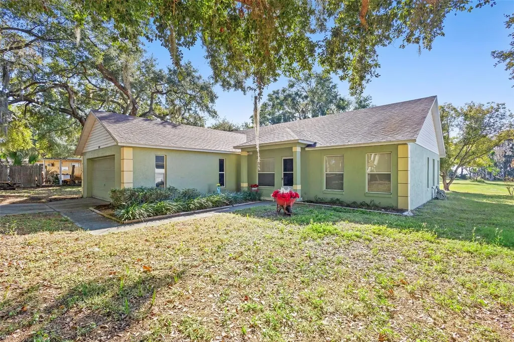 10320 Bumblebee Lane Leesburg FL 34788