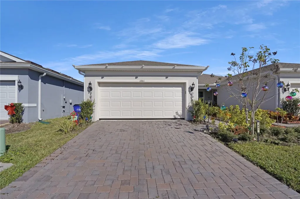 1881 Spring Shower Circle Kissimmee FL 34744