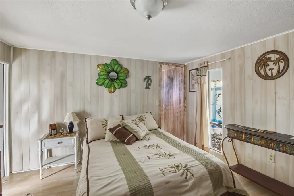 12766 Seminole Boulevard Largo FL 33778