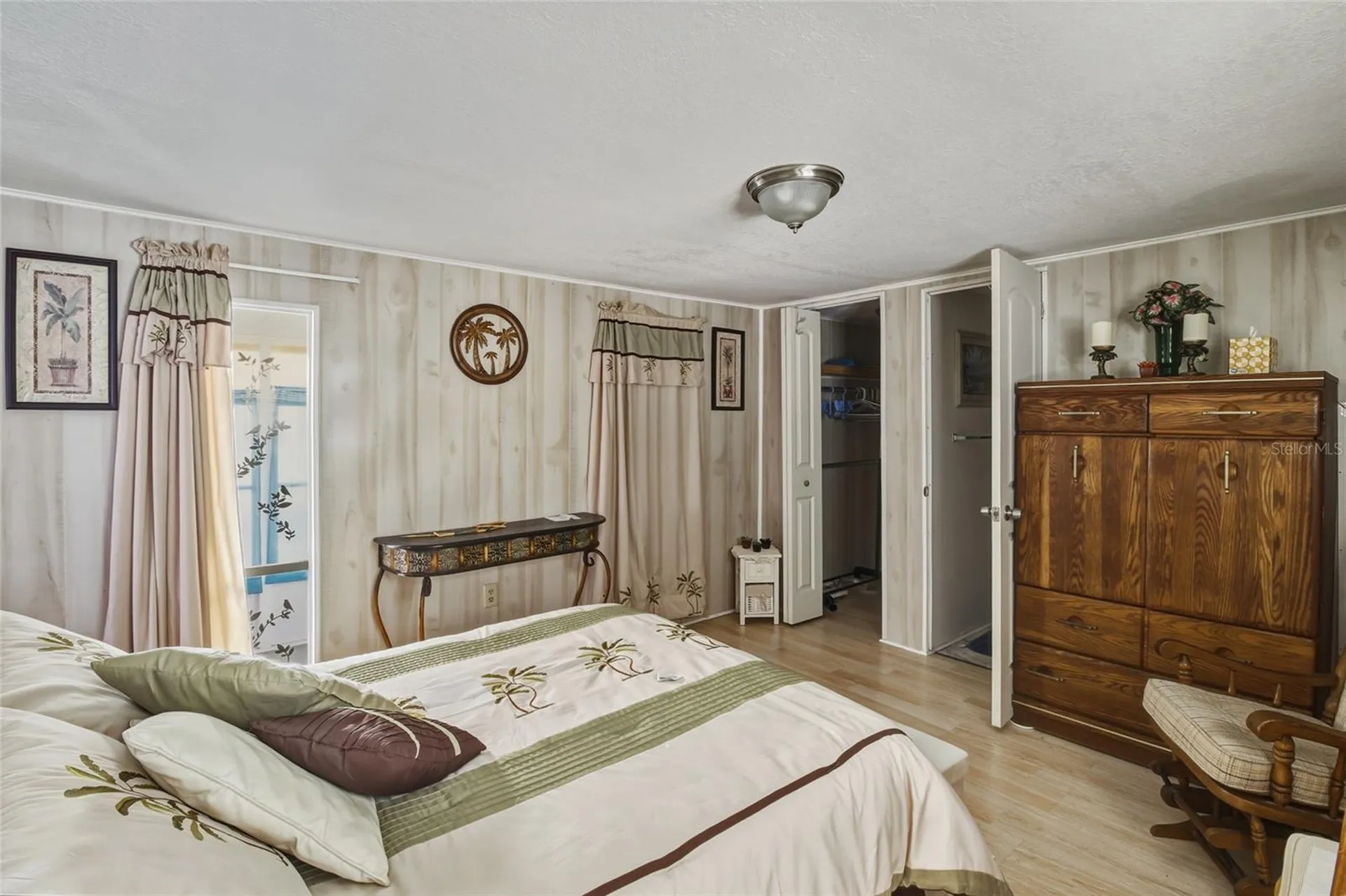 12766 Seminole Boulevard Largo FL 33778