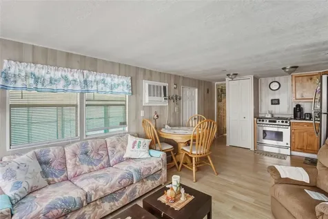 12766 Seminole Boulevard Largo FL 33778