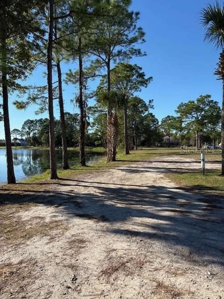 8 Bill Court Palm Coast FL 32137