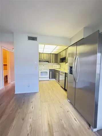 210 Elliot Avenue Sarasota FL 34232