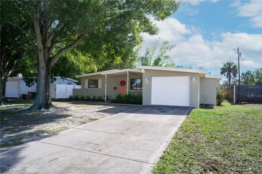 474 Dawson Avenue NE St Petersburg FL 33703