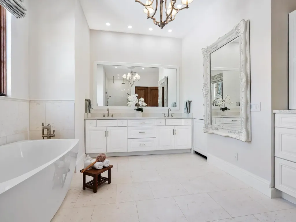 4205 Higel Avenue Sarasota FL 34242