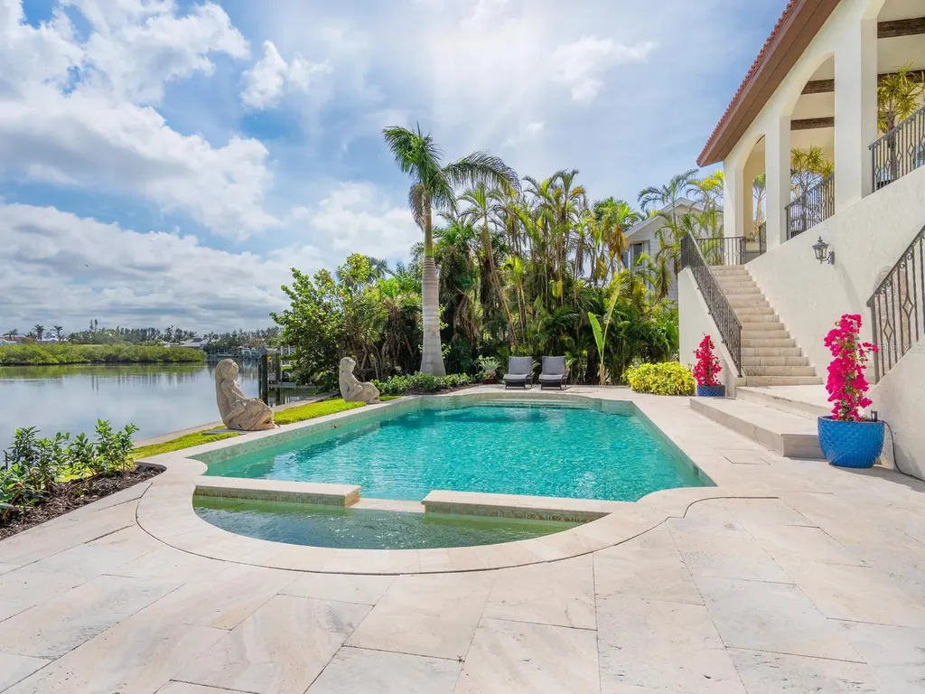 4205 Higel Avenue Sarasota FL 34242