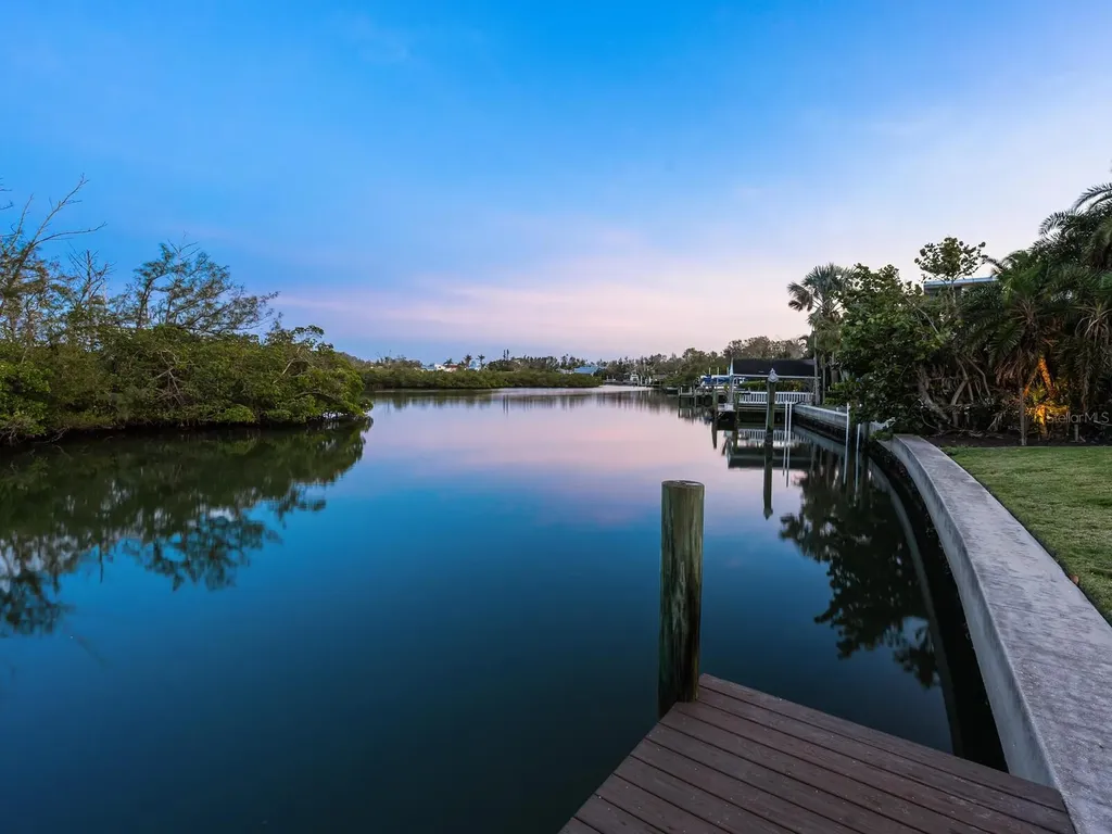 4205 Higel Avenue Sarasota FL 34242