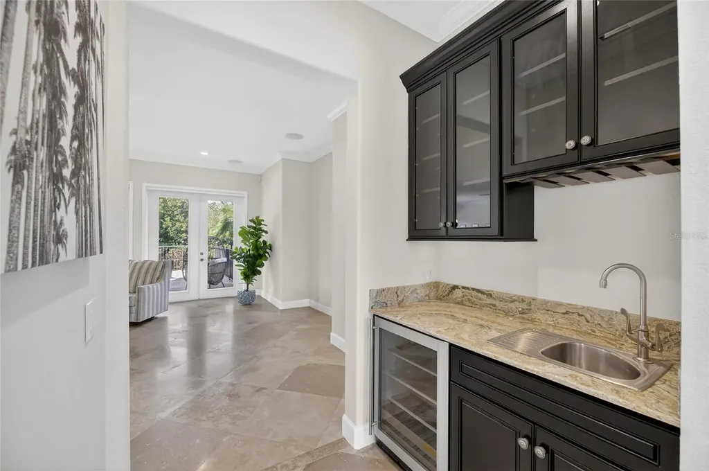 5910 La Rosa Lane Apollo Beach FL 33572