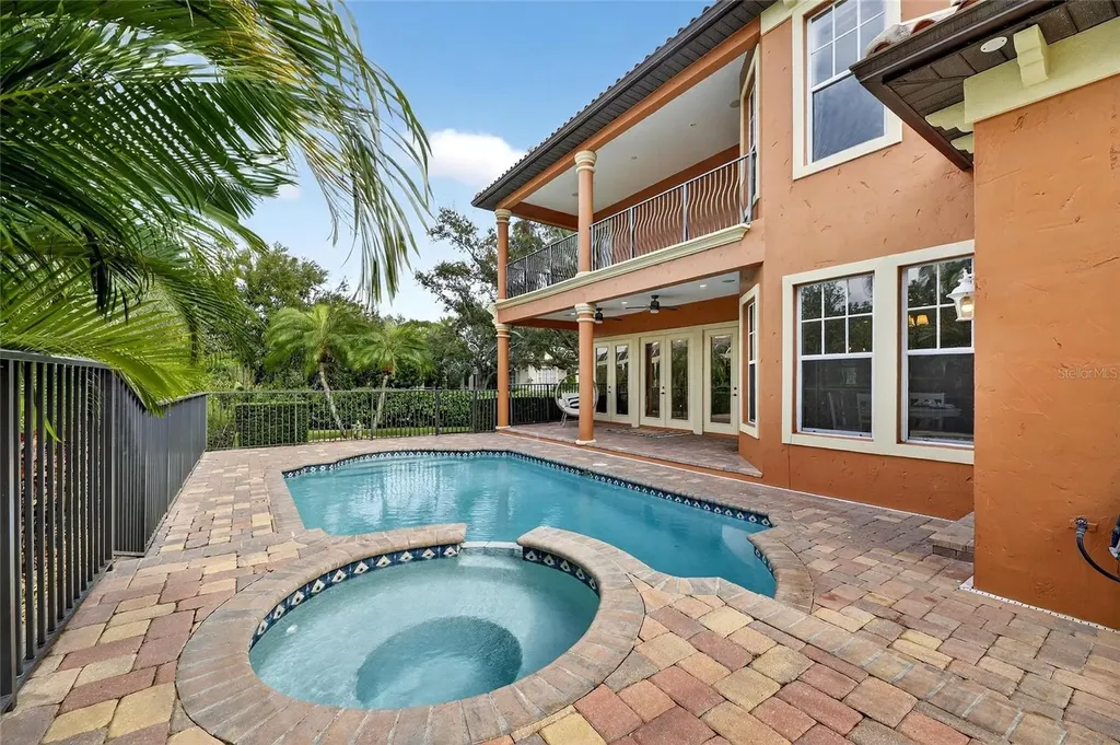 5910 La Rosa Lane Apollo Beach FL 33572