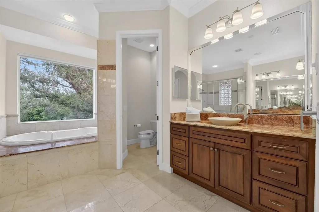 5910 La Rosa Lane Apollo Beach FL 33572