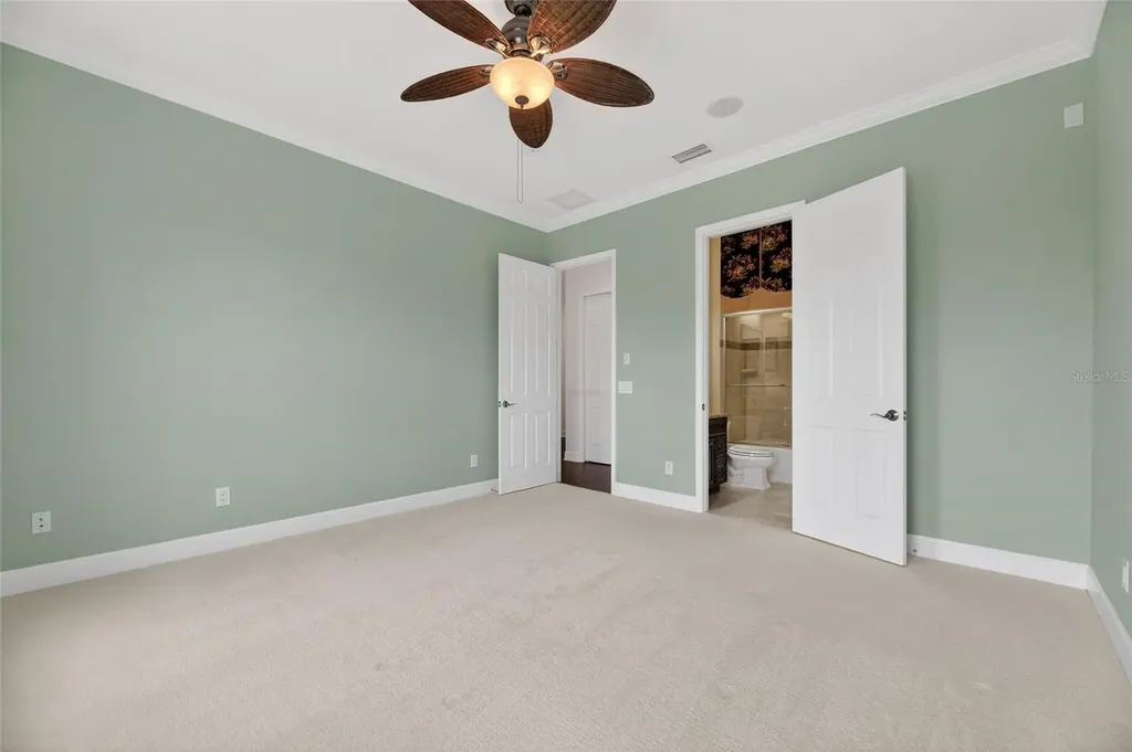 5910 La Rosa Lane Apollo Beach FL 33572