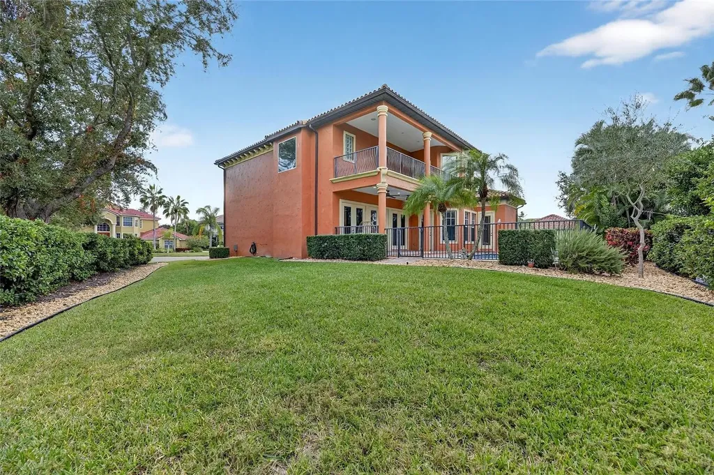 5910 La Rosa Lane Apollo Beach FL 33572