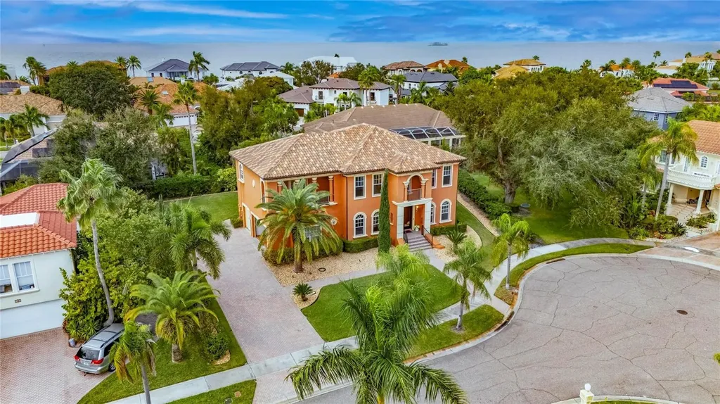 5910 La Rosa Lane Apollo Beach FL 33572