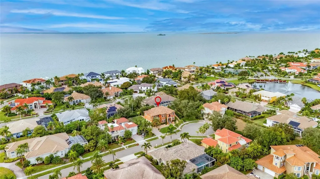 5910 La Rosa Lane Apollo Beach FL 33572