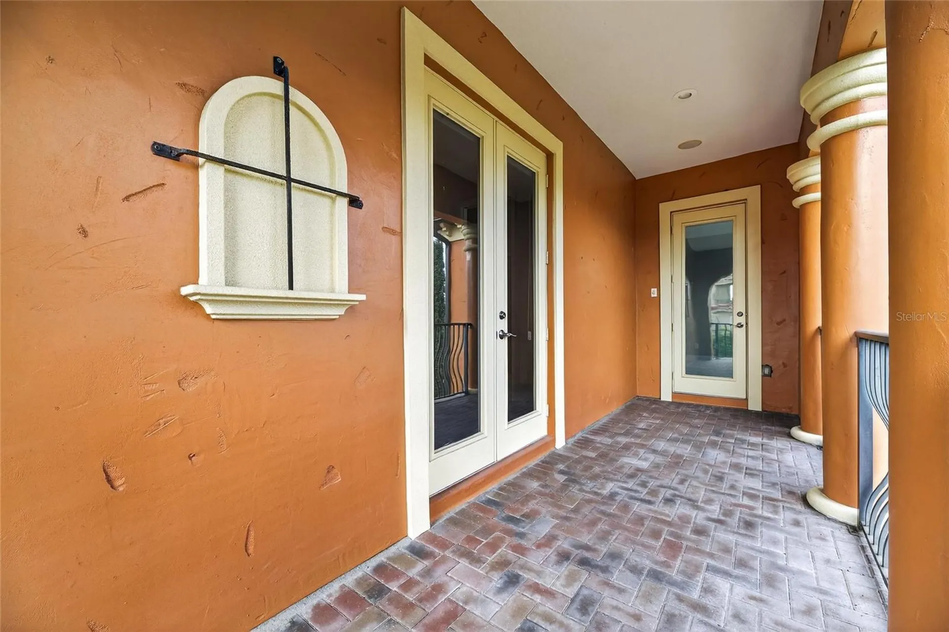 5910 La Rosa Lane Apollo Beach FL 33572