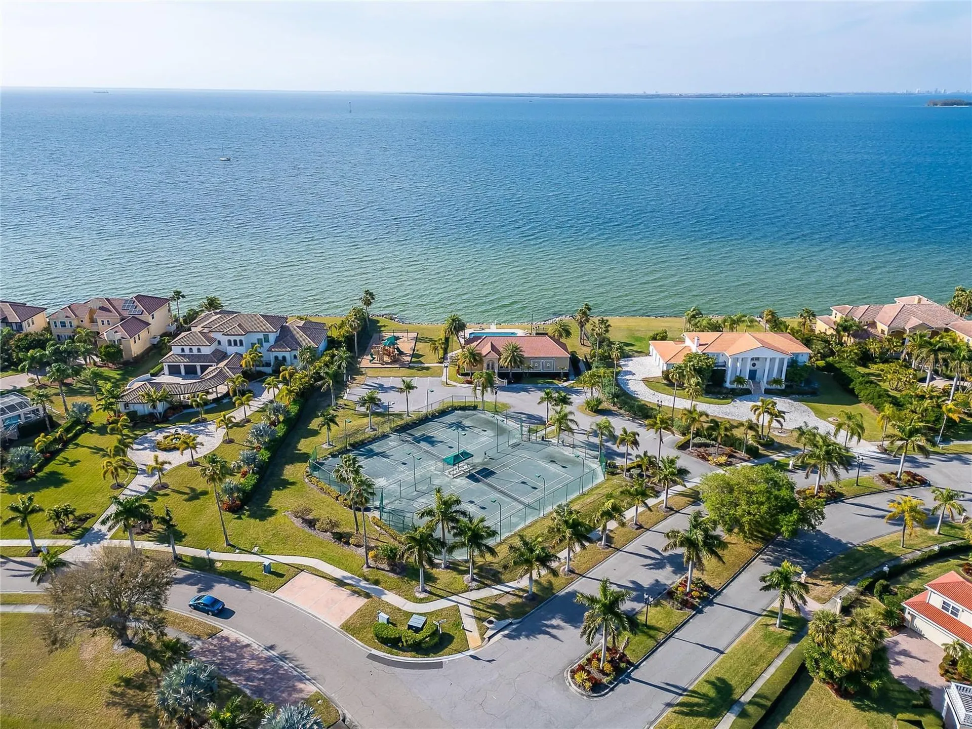 5910 La Rosa Lane Apollo Beach FL 33572
