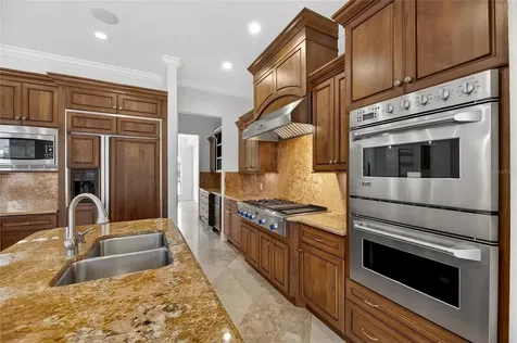 5910 La Rosa Lane Apollo Beach FL 33572
