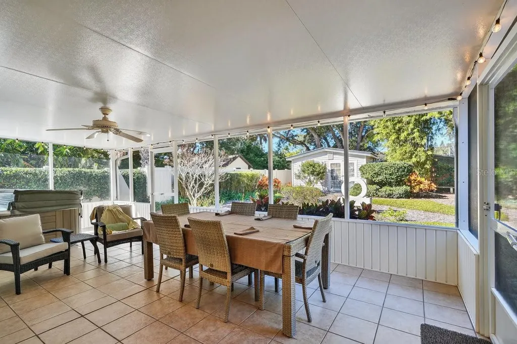 810 E 9th Avenue New Smyrna Beach FL 32169
