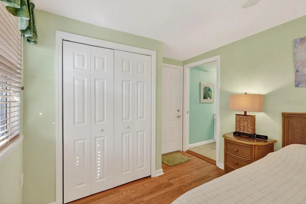 810 E 9th Avenue New Smyrna Beach FL 32169