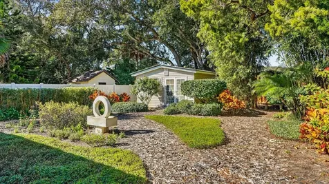 810 E 9th Avenue New Smyrna Beach FL 32169