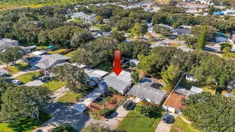 810 E 9th Avenue New Smyrna Beach FL 32169