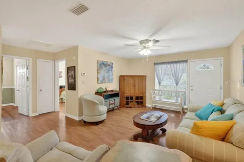 810 E 9th Avenue New Smyrna Beach FL 32169