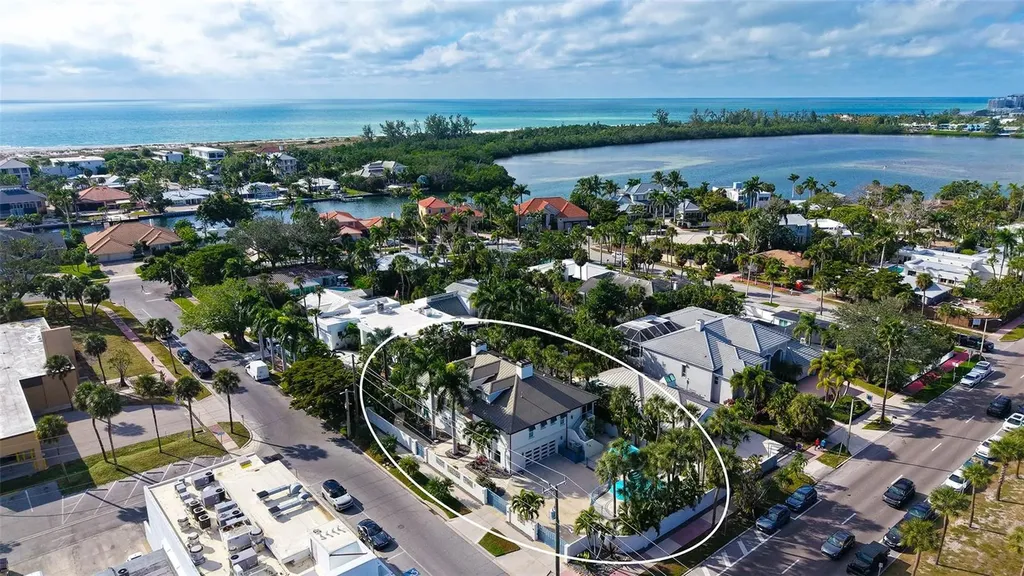 345 Madison Drive Sarasota FL 34236