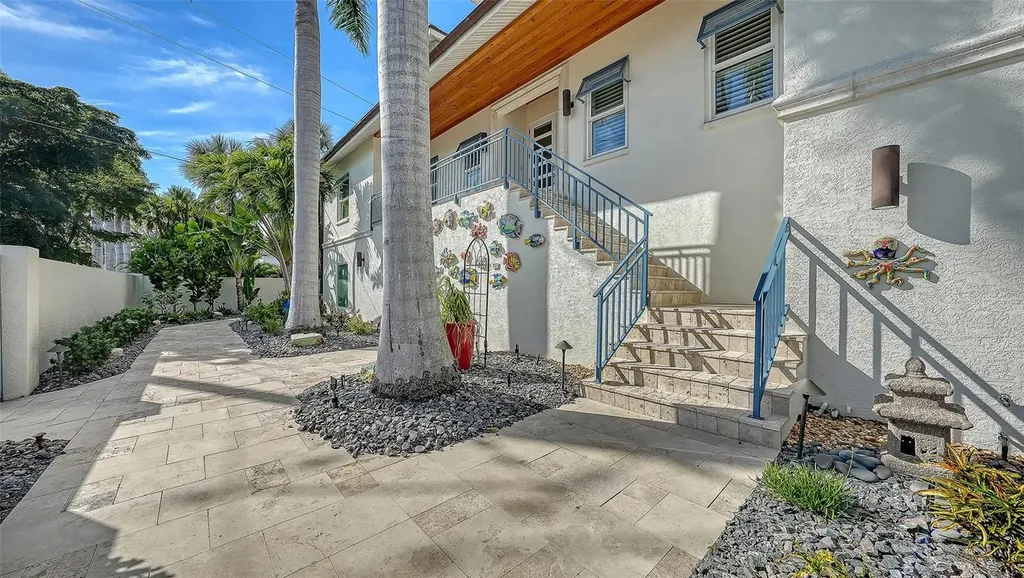 345 Madison Drive Sarasota FL 34236