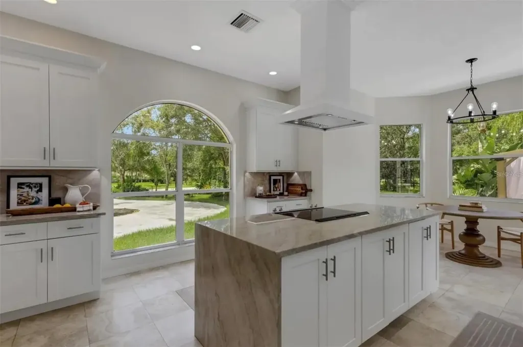 3005 Desoto Rd Desoto Road Sarasota FL 34234