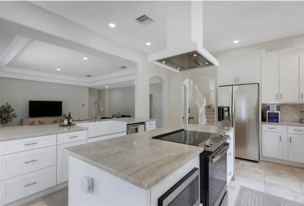 3005 Desoto Rd Desoto Road Sarasota FL 34234