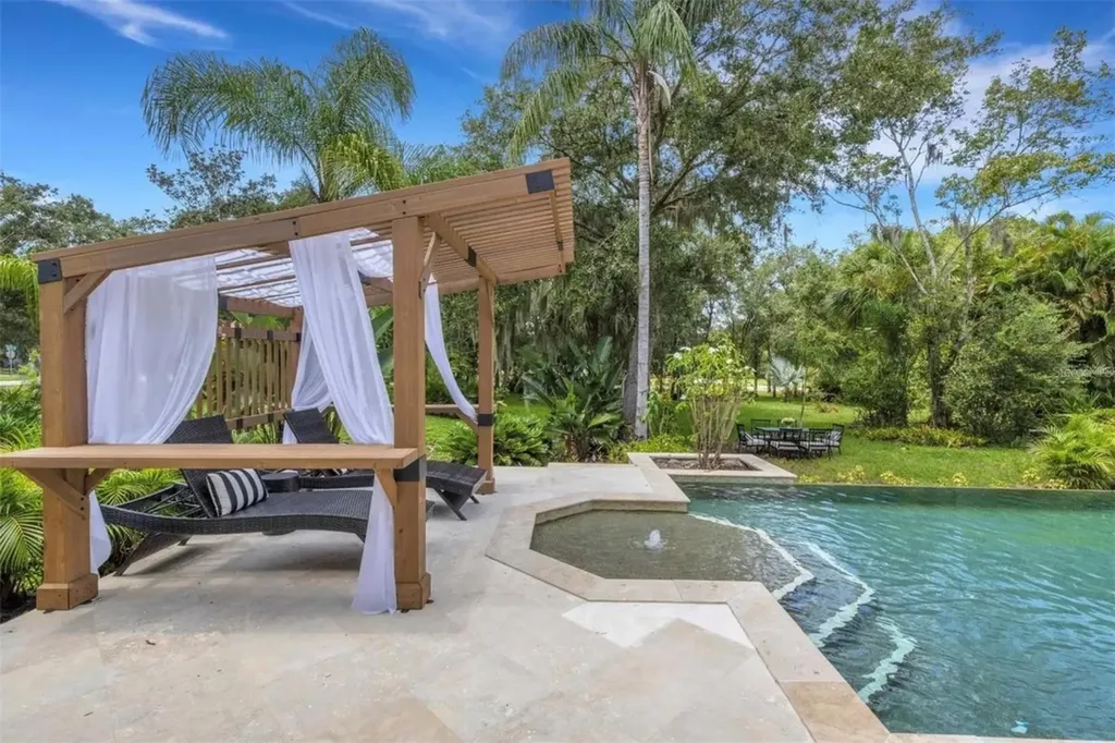 3005 Desoto Rd Desoto Road Sarasota FL 34234