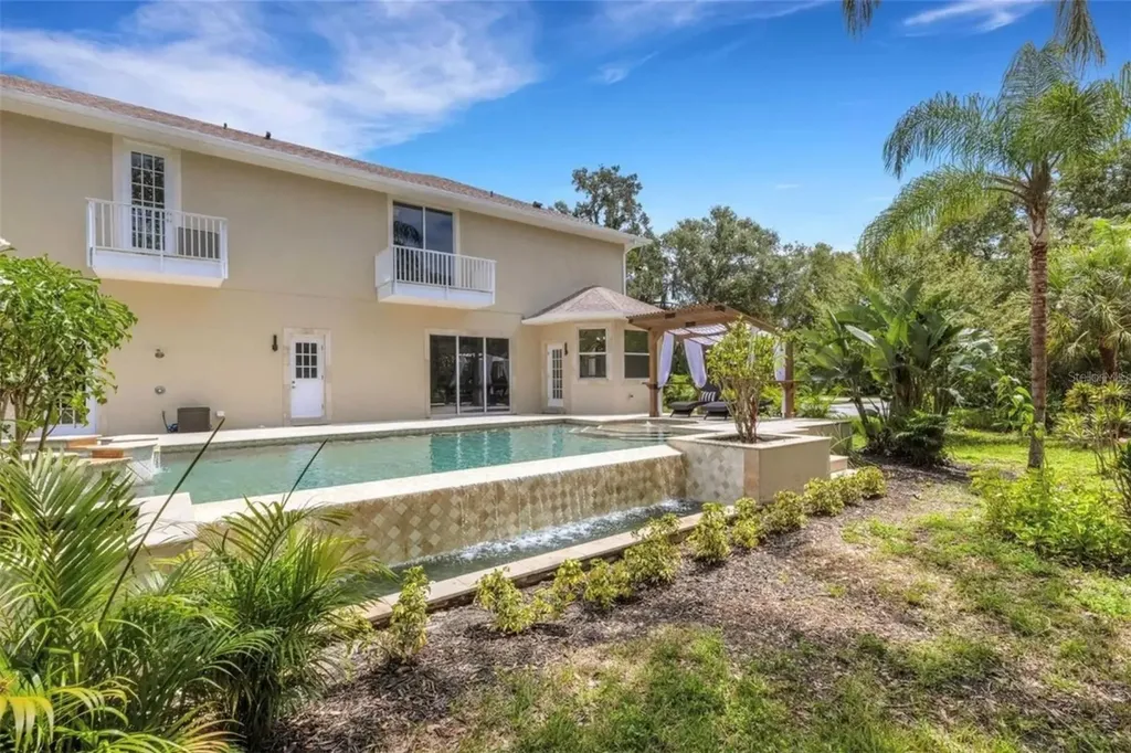 3005 Desoto Rd Desoto Road Sarasota FL 34234