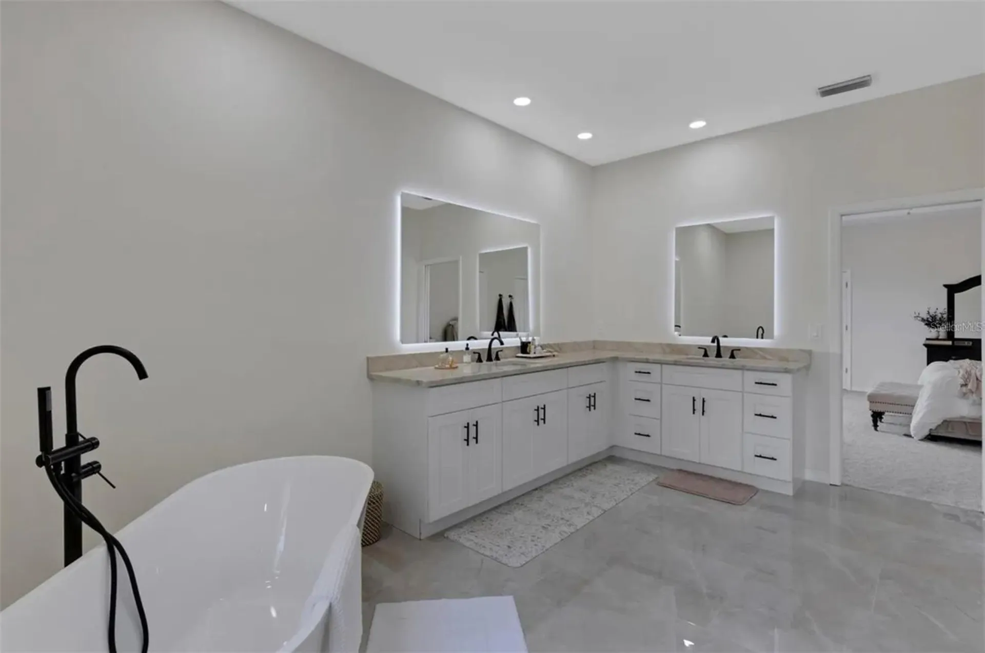 3005 Desoto Rd Desoto Road Sarasota FL 34234