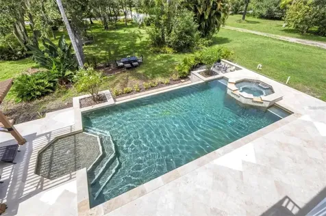 3005 Desoto Rd Desoto Road Sarasota FL 34234