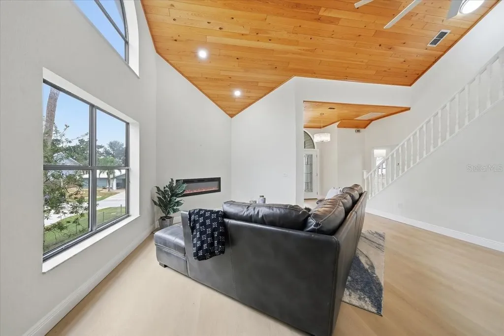 1821 NW 20th Avenue Crystal River FL 34428