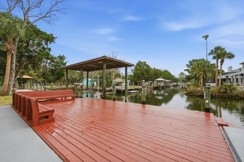 1821 NW 20th Avenue Crystal River FL 34428