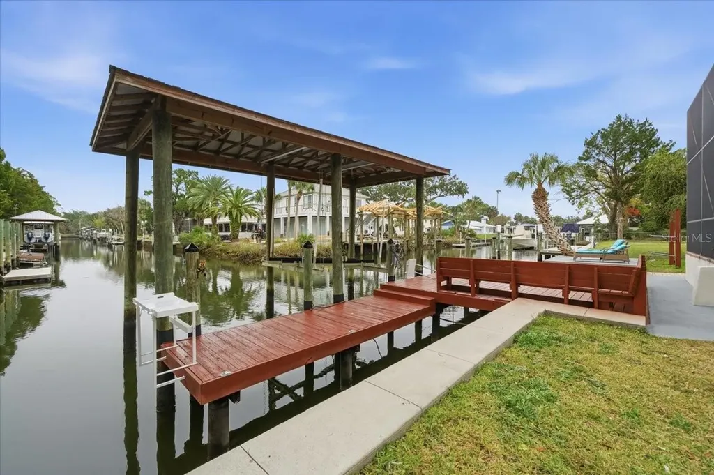 1821 NW 20th Avenue Crystal River FL 34428