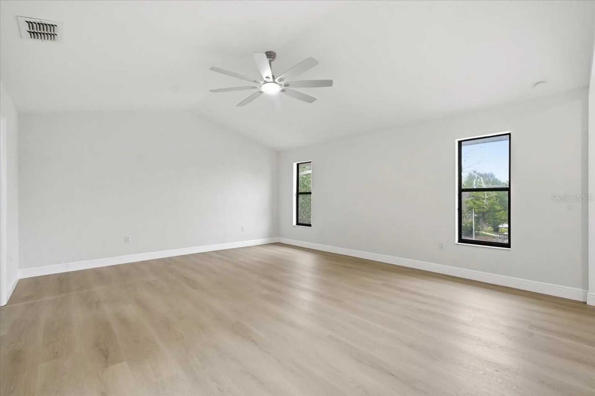 1821 NW 20th Avenue Crystal River FL 34428
