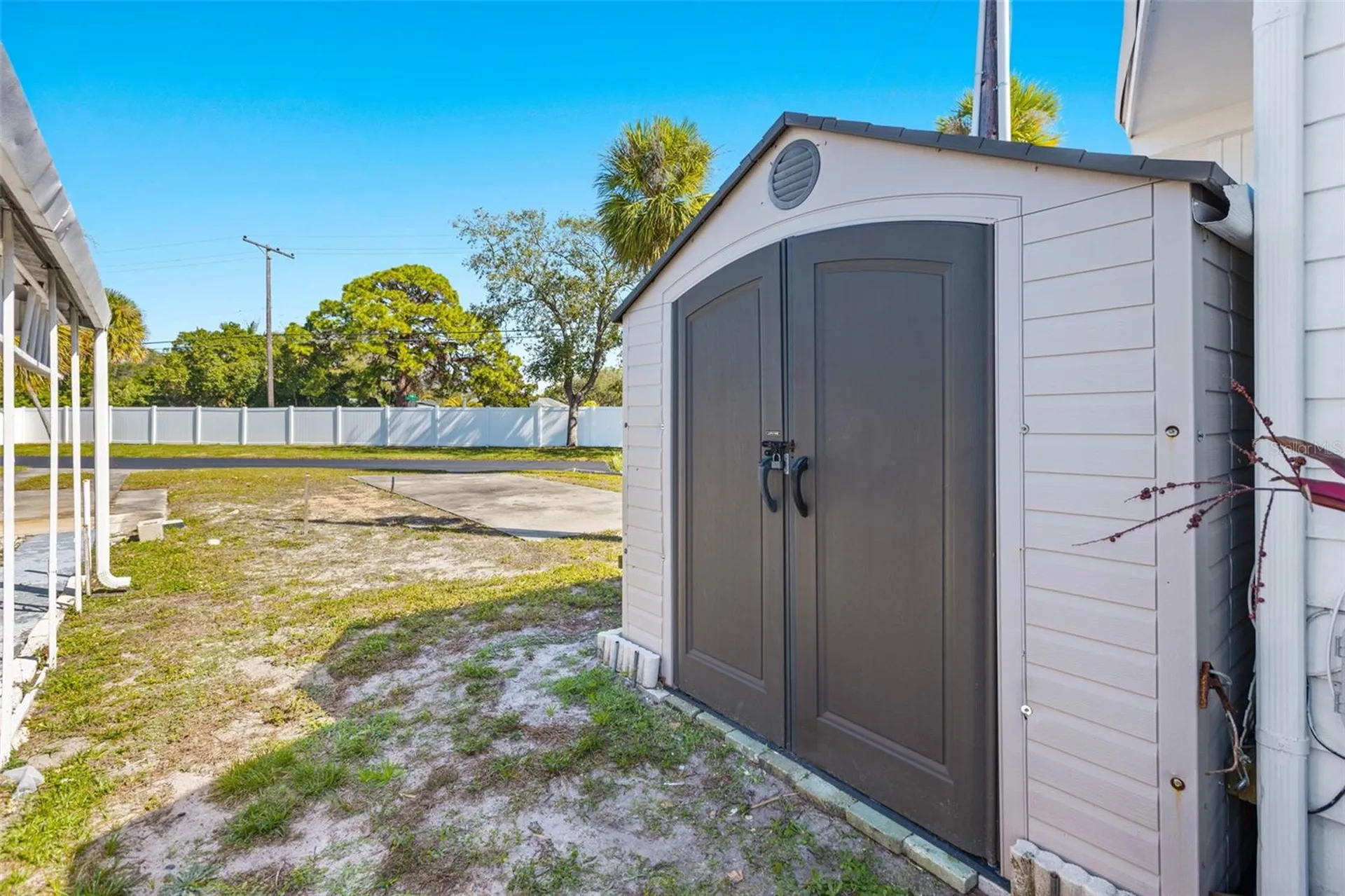 4851 W Gandy Boulevard Tampa FL 33611