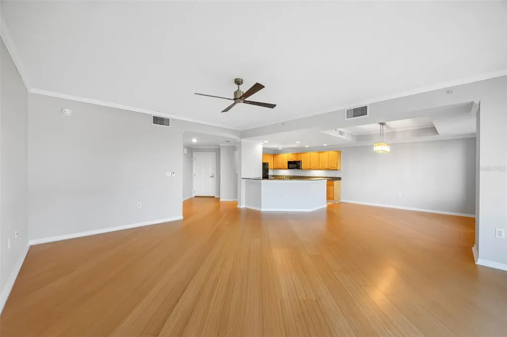371 Channelside Walk Way Tampa FL 33602