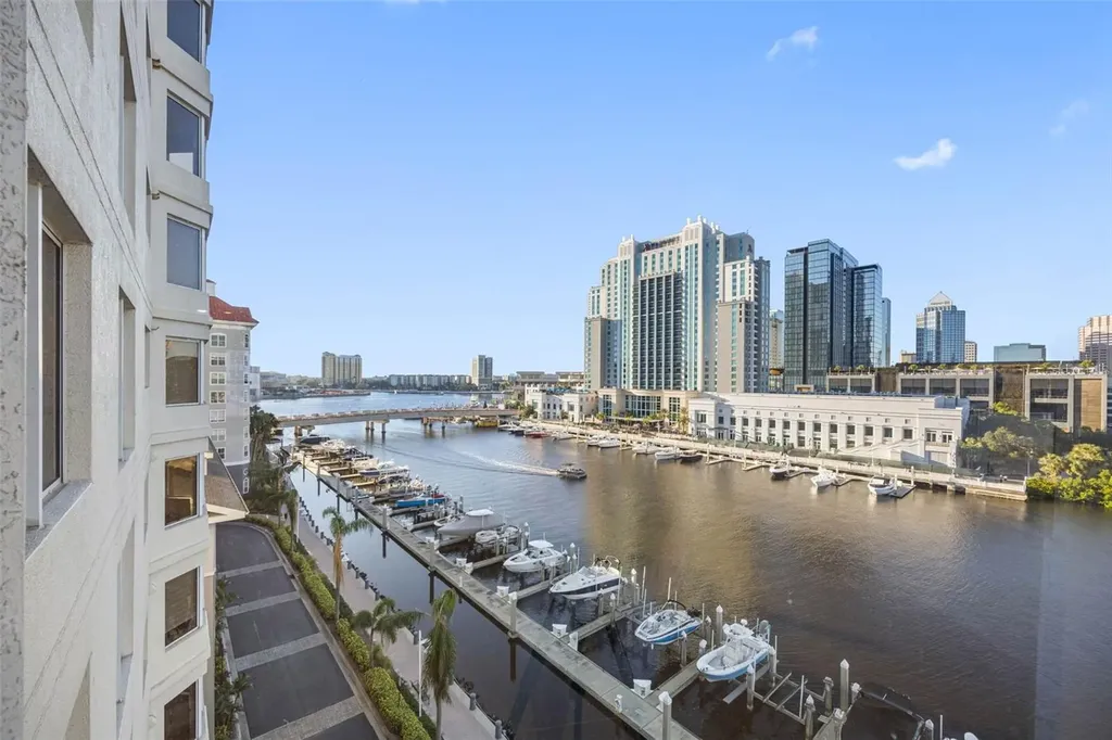 371 Channelside Walk Way Tampa FL 33602