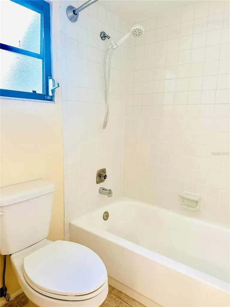 2208 Bahia Vista Street Sarasota FL 34239