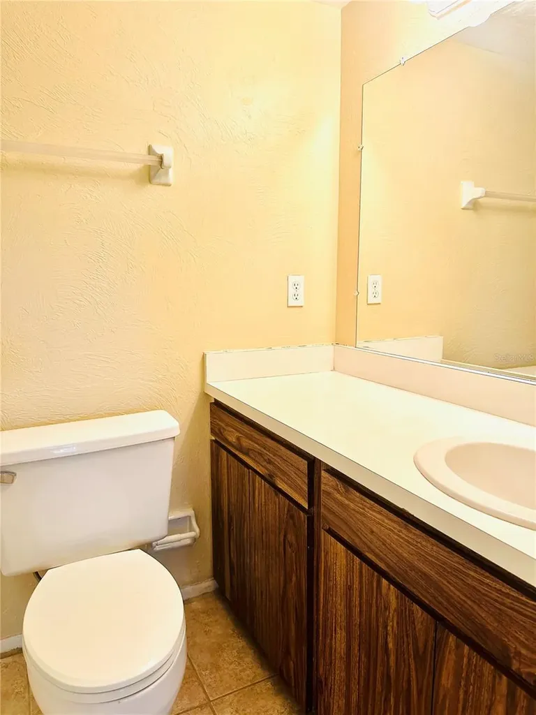 2208 Bahia Vista Street Sarasota FL 34239