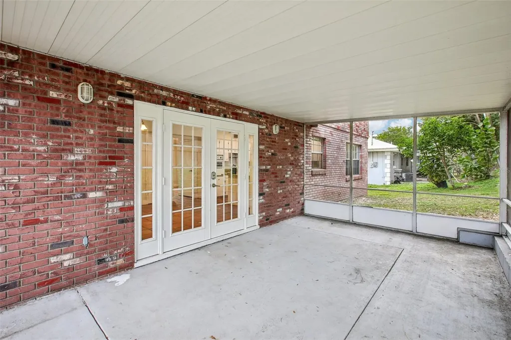 1218 Lake Ariana Boulevard Auburndale FL 33823