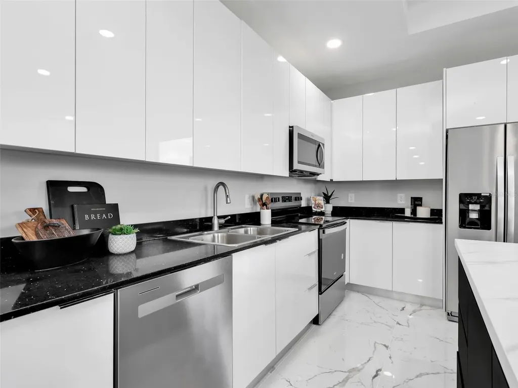 1423 NW 20th Terrace Cape Coral FL 33993